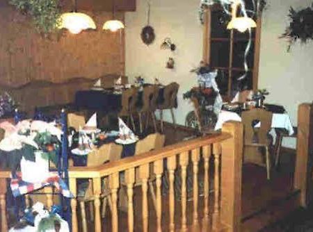 Hotel Restaurant Zur Krone Obersuhl Εξωτερικό φωτογραφία