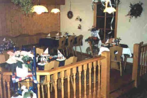 Hotel Restaurant Zur Krone Obersuhl Εξωτερικό φωτογραφία